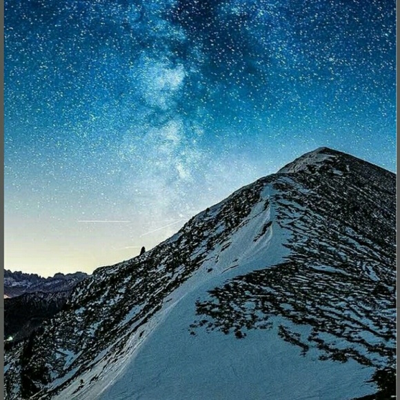 Meet your Posher, Gabriela - Picture 1 of 1